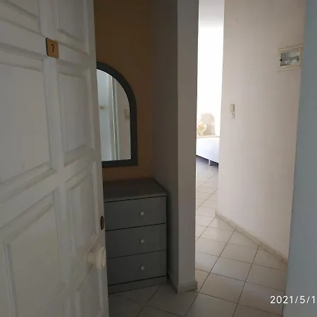 Renia - 4 Adults Apartment Agia Pelagia (Crete)