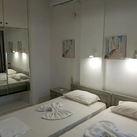 Renia - 4 Adults Apartment Agia Pelagia (Crete)